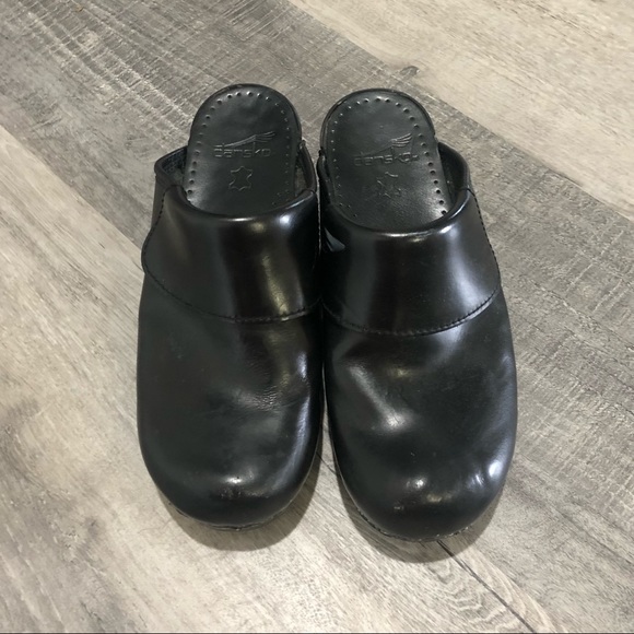 Black hospital Dansko clogs - Picture 1 of 7
